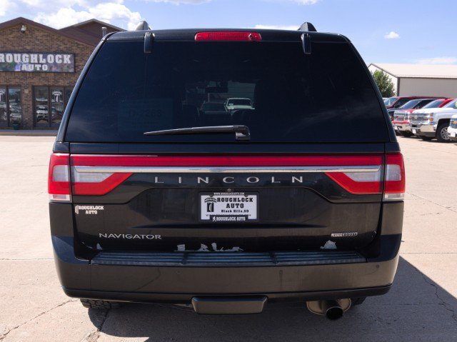 Used 2015 Lincoln Navigator 4WD image 4