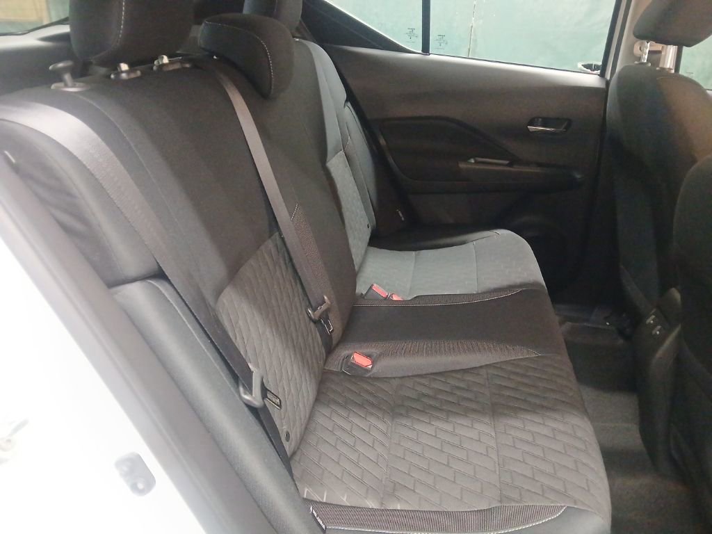 Used 2023 Nissan Kicks SV image 12