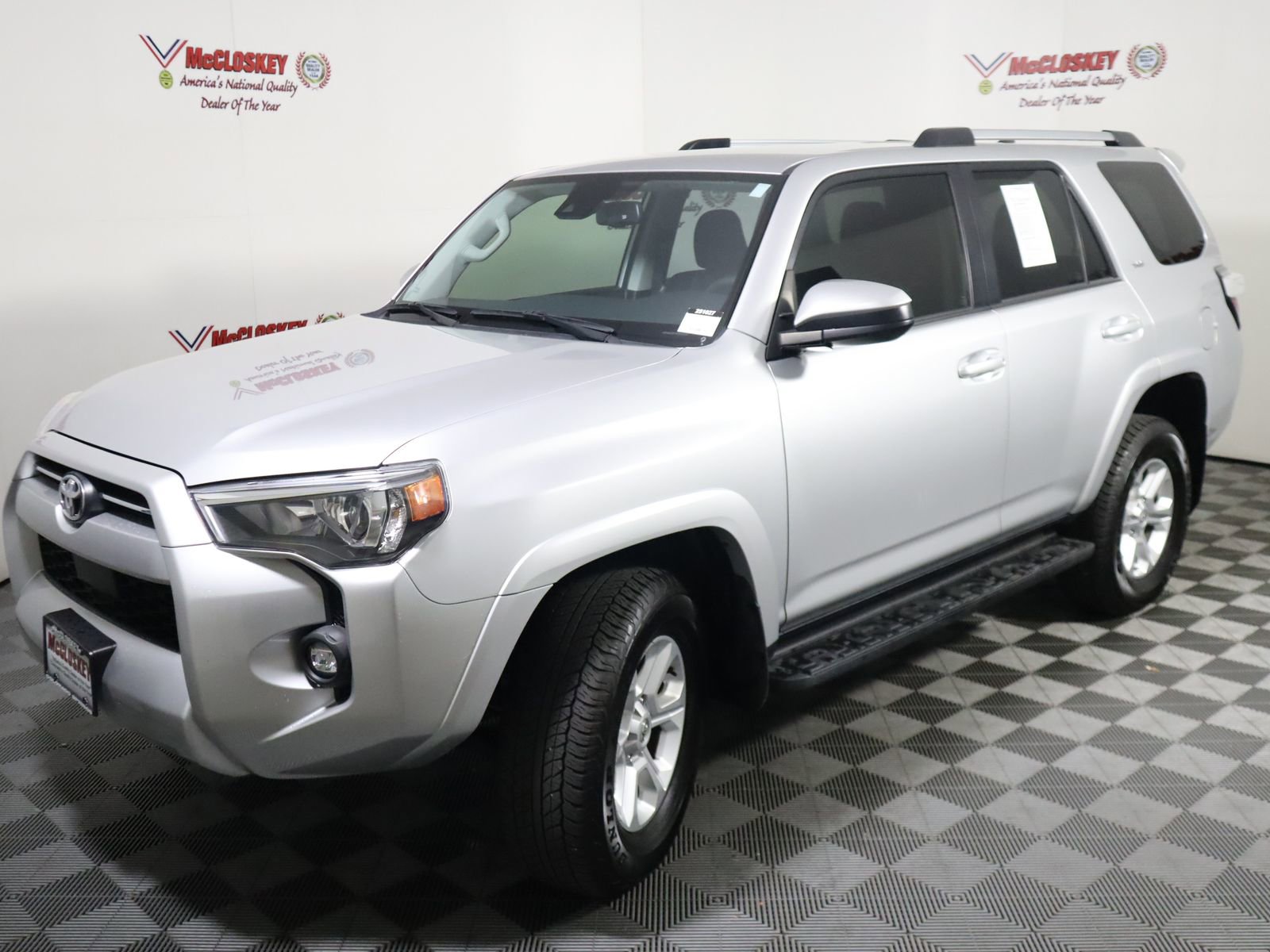 Used 2024 Toyota 4Runner SR5 image 17