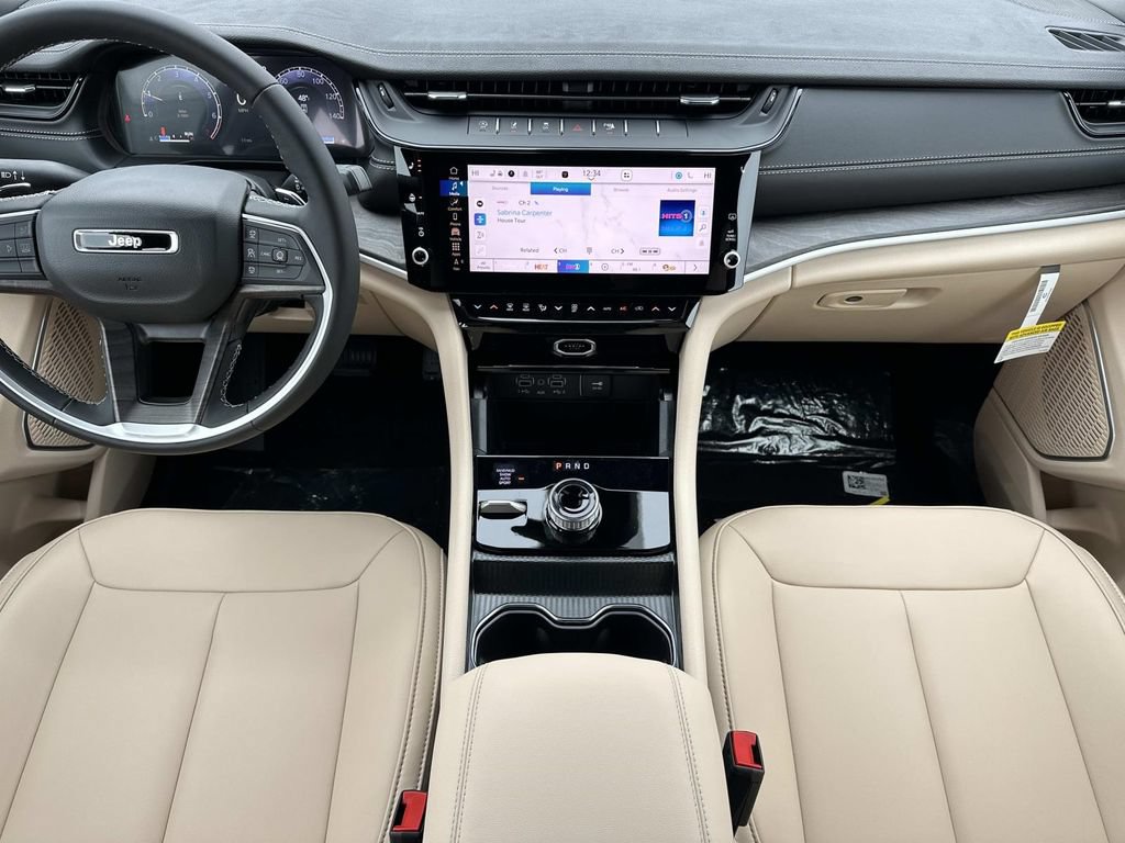 New 2026 Jeep Grand Cherokee L Limited AWD/4WD image 11