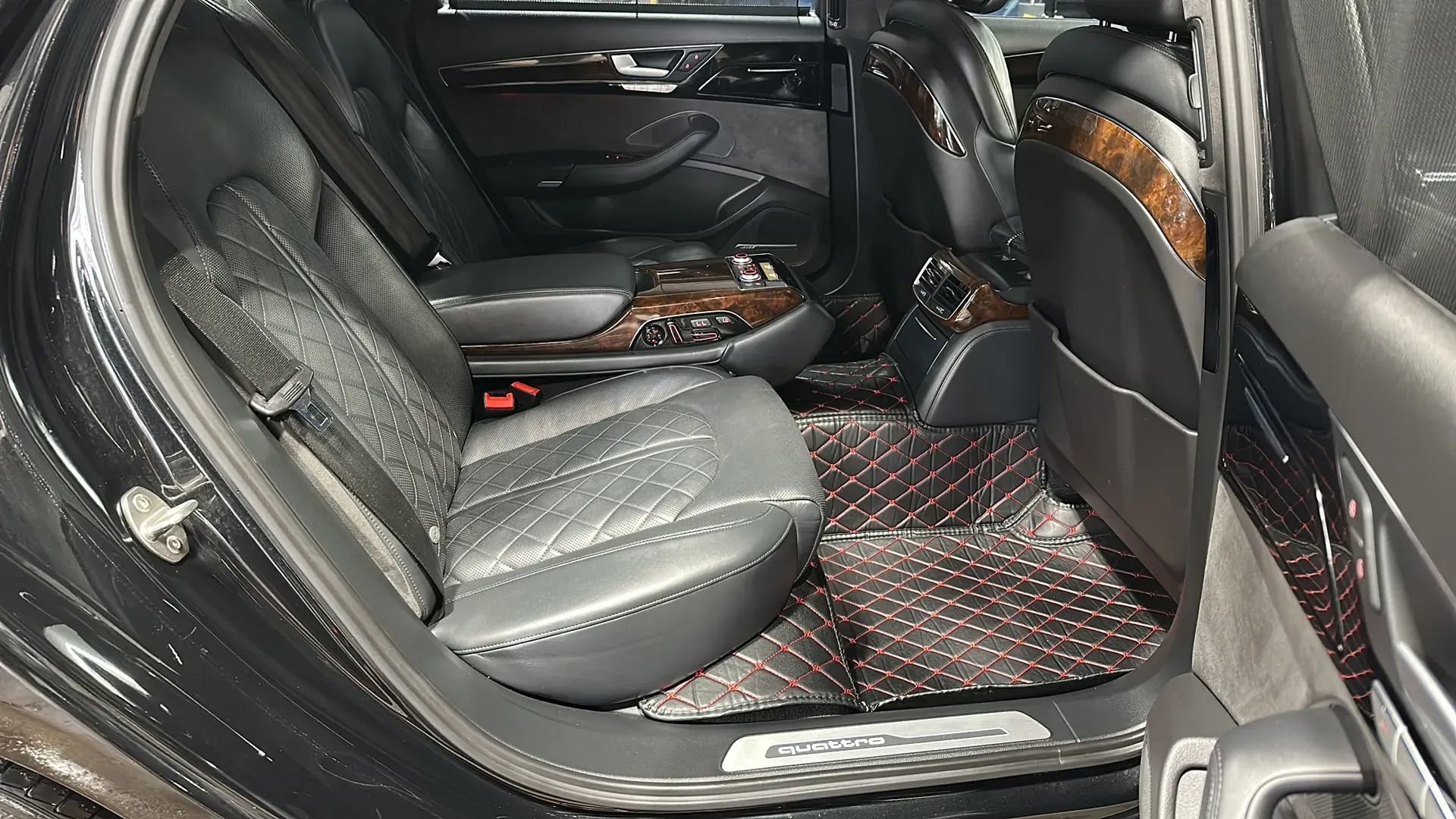 Used 2016 Audi A8 L 4.0T AWD/4WD image 17