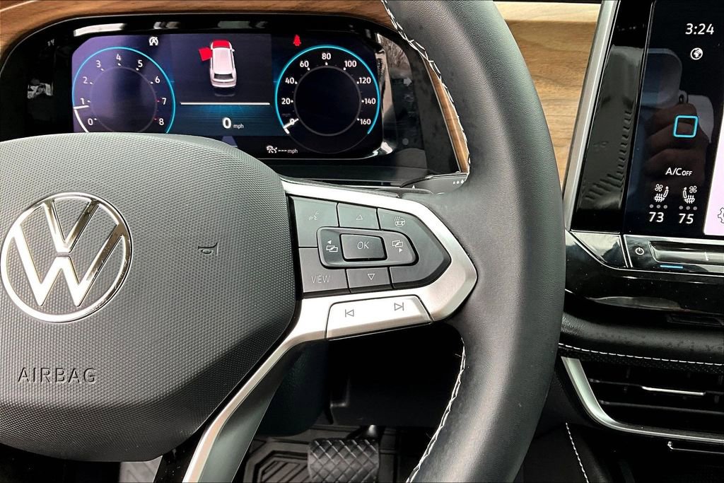 Used 2024 Volkswagen Atlas SE image 12