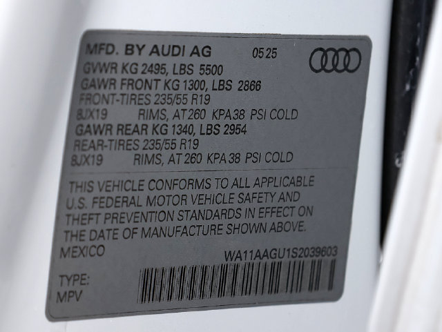 Used 2025 Audi Q5 Premium w/ Convenience Package AWD/4WD image 40