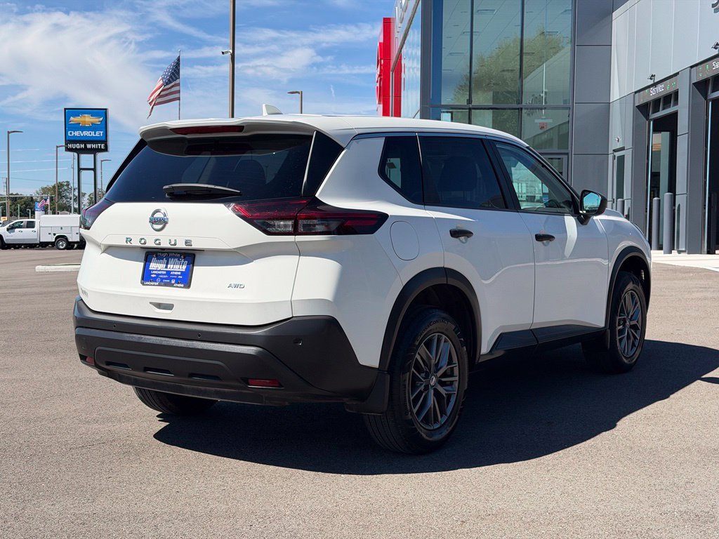 Used 2021 Nissan Rogue S AWD/4WD image 5
