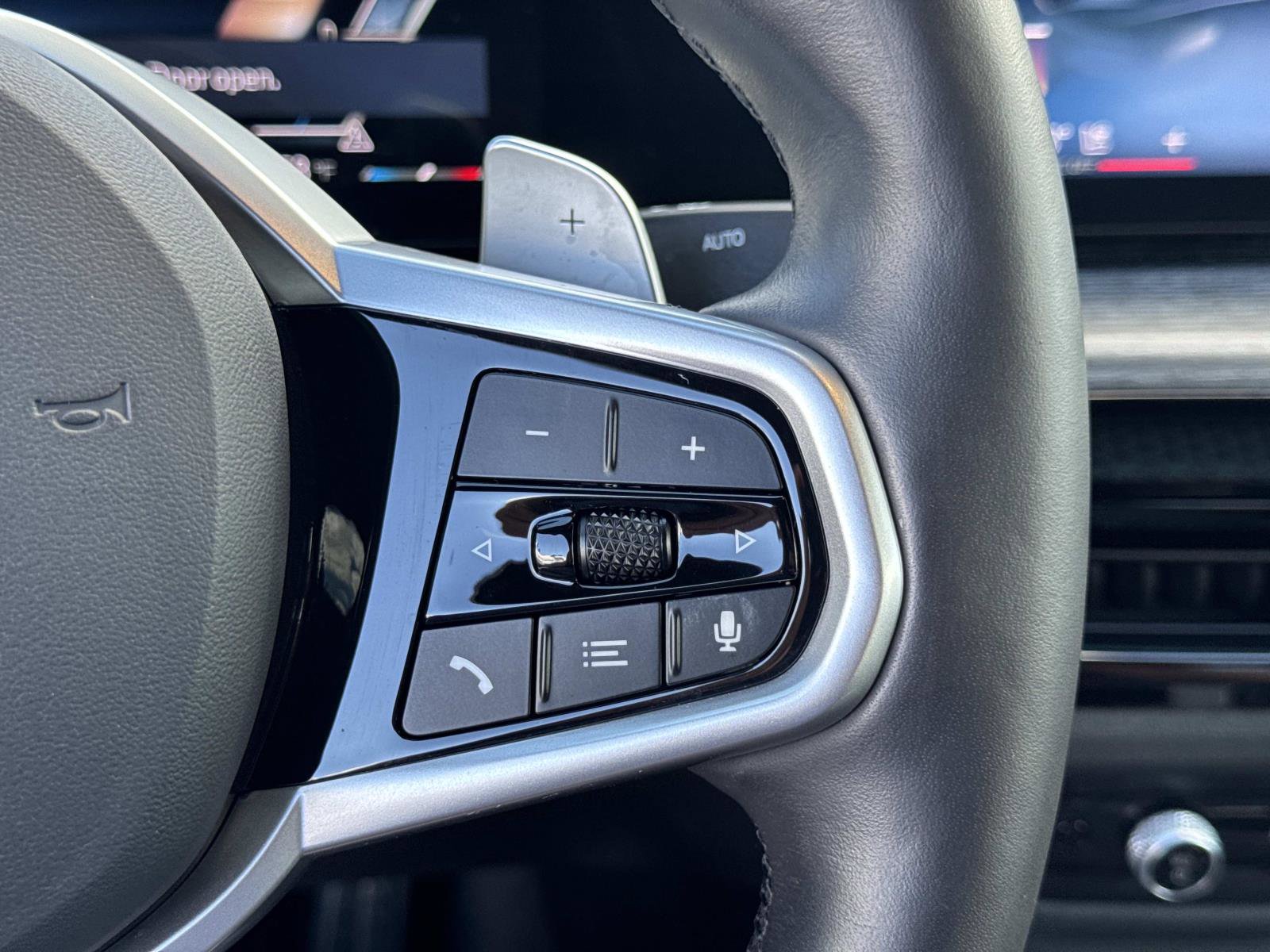 Used 2025 BMW 430i 430i Coupe RWD w/ M Sport Package image 13