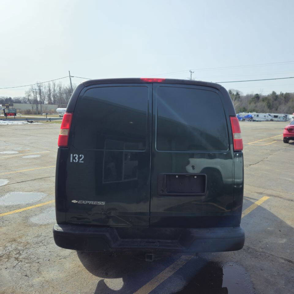 Used 2008 Chevrolet Express 3500 Extended image 5