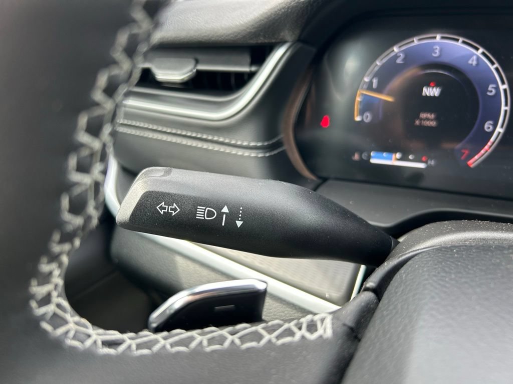 New 2026 Jeep Grand Cherokee Laredo X AWD/4WD image 17