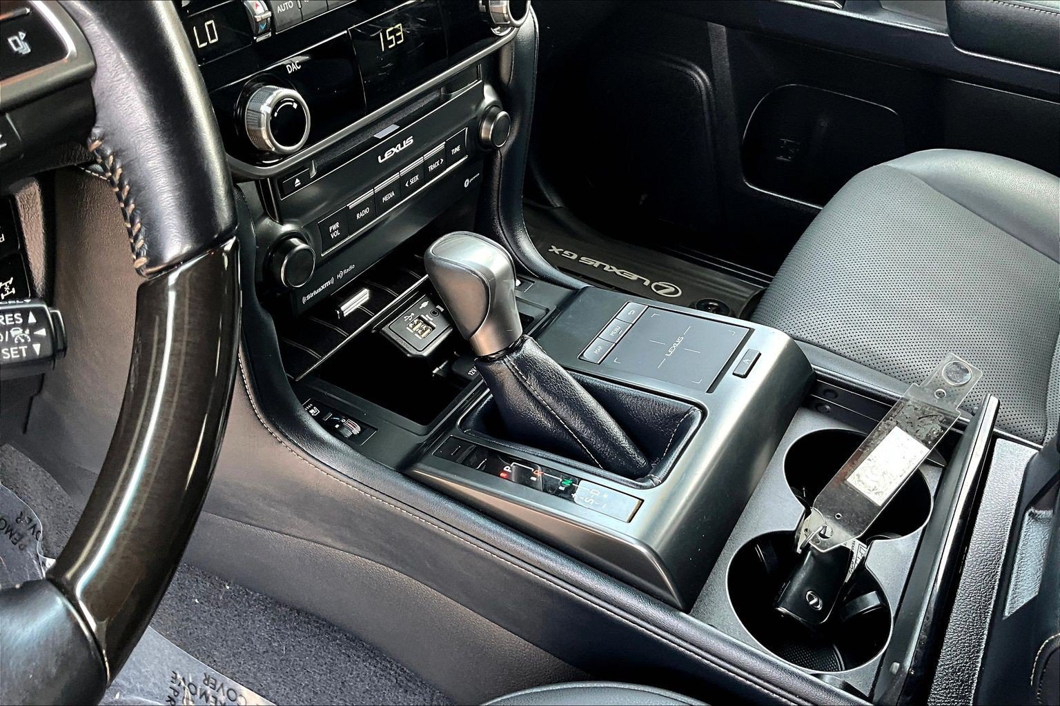 Used 2023 Lexus GX 460 Premium w/ Premium Package AWD/4WD image 14
