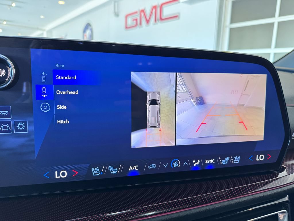 Certified 2025 Chevrolet Traverse RS AWD/4WD image 20
