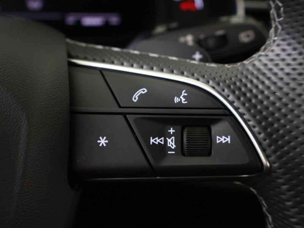 Used 2024 Audi SQ8 Premium Plus AWD/4WD image 48