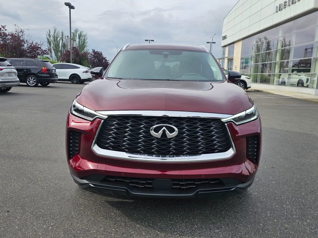 Used 2024 INFINITI QX60 Luxe w/ Performance Audio Package AWD/4WD image 2