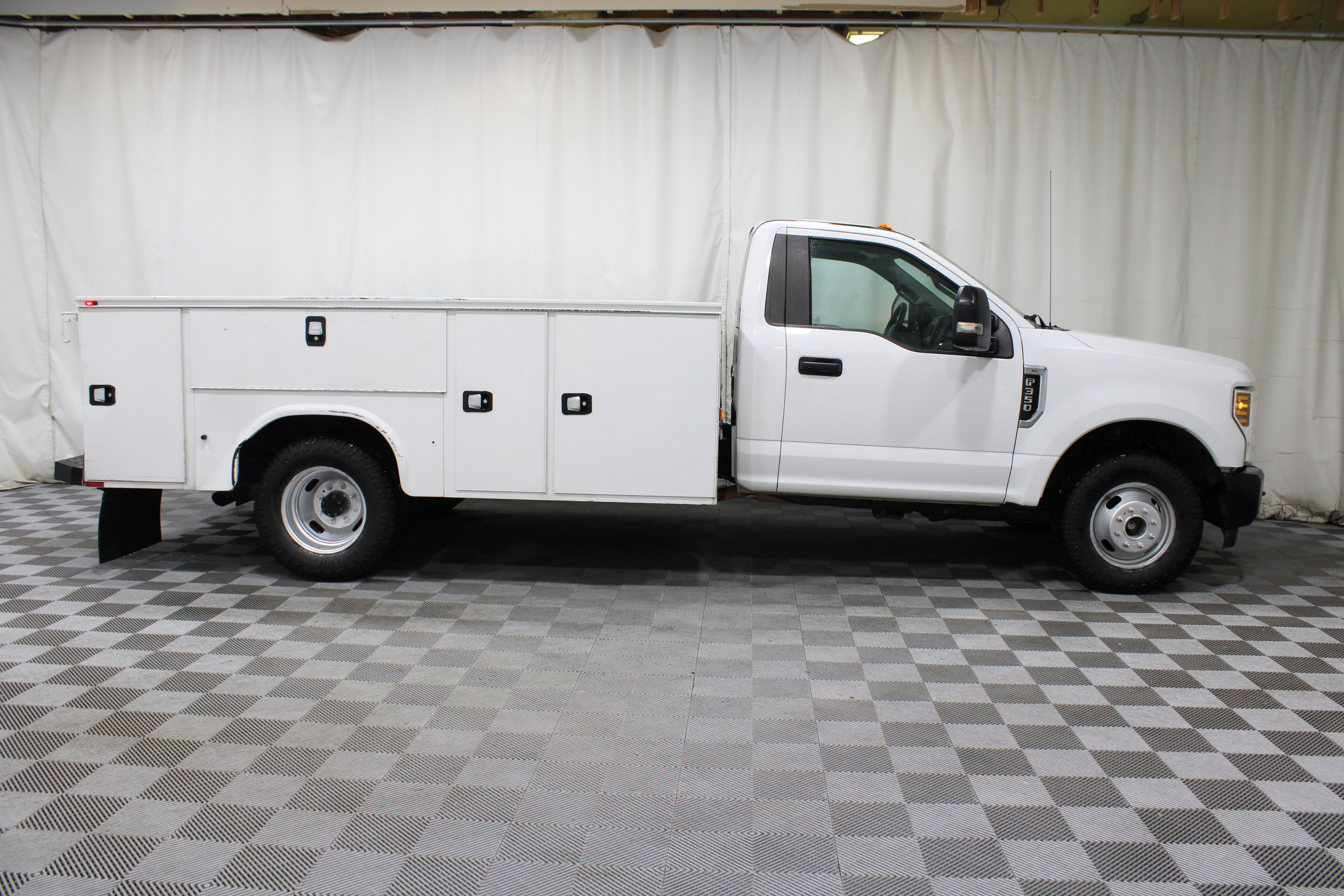 Used 2019 Ford F350 XL w/ Power Equipment Group image 23