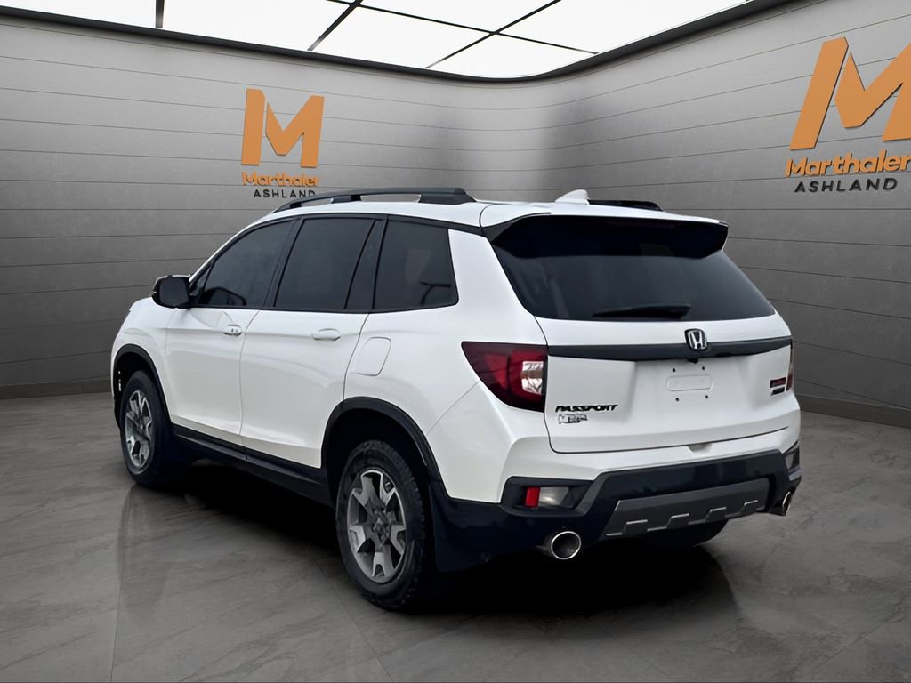 Certified 2023 Honda Passport TrailSport image 3