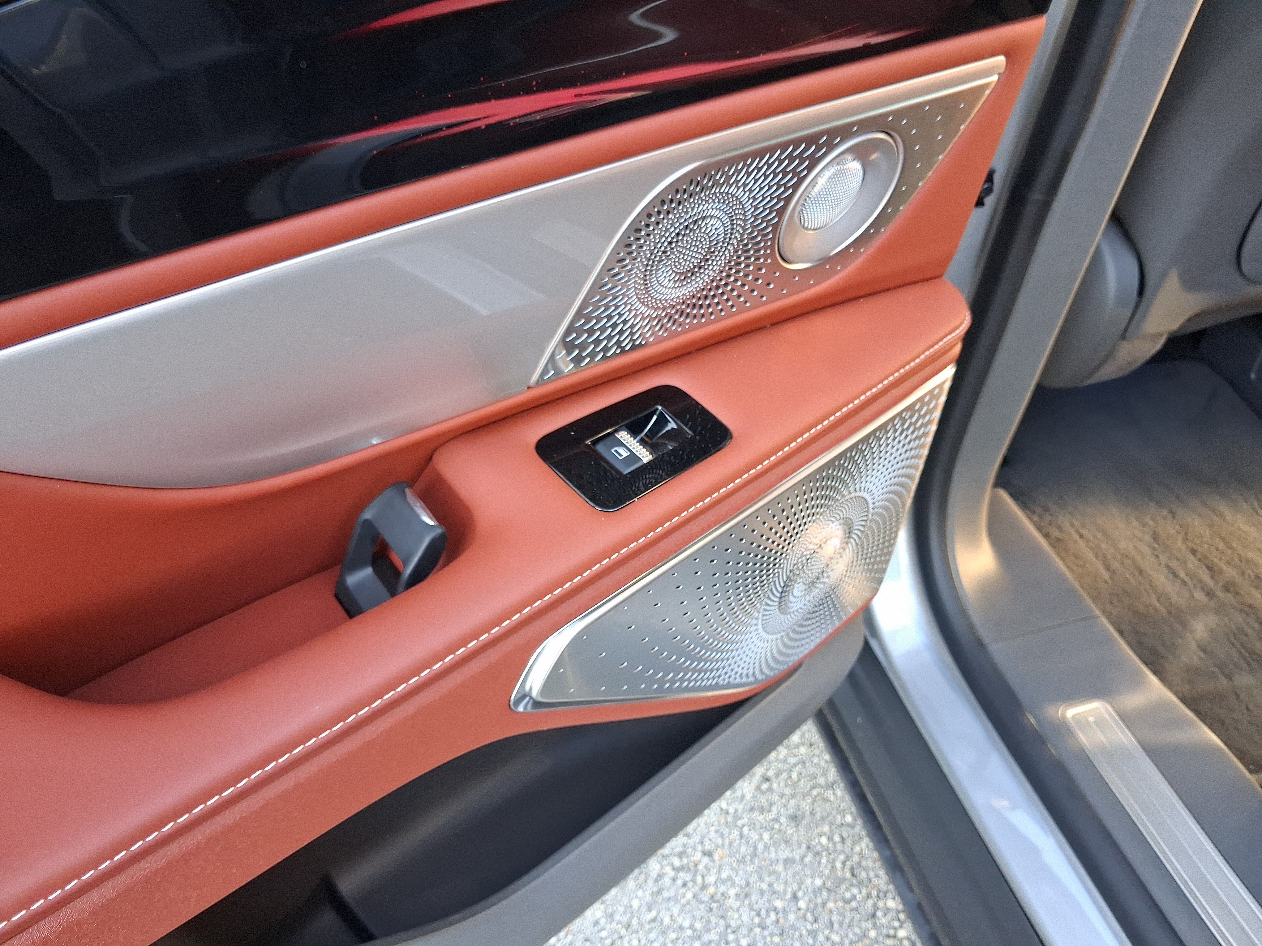 Certified 2024 Lincoln Nautilus Black Label w/ Jet Appearance Package (87T) AWD/4WD image 10