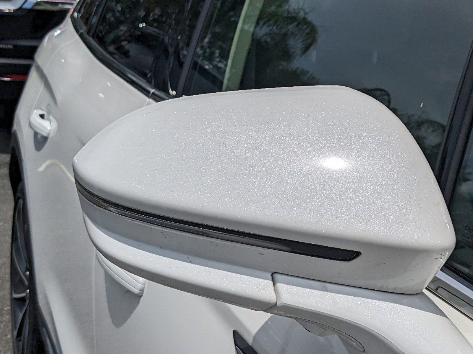 Certified 2023 Lincoln Nautilus Reserve w/ Equipment Group 202A image 10