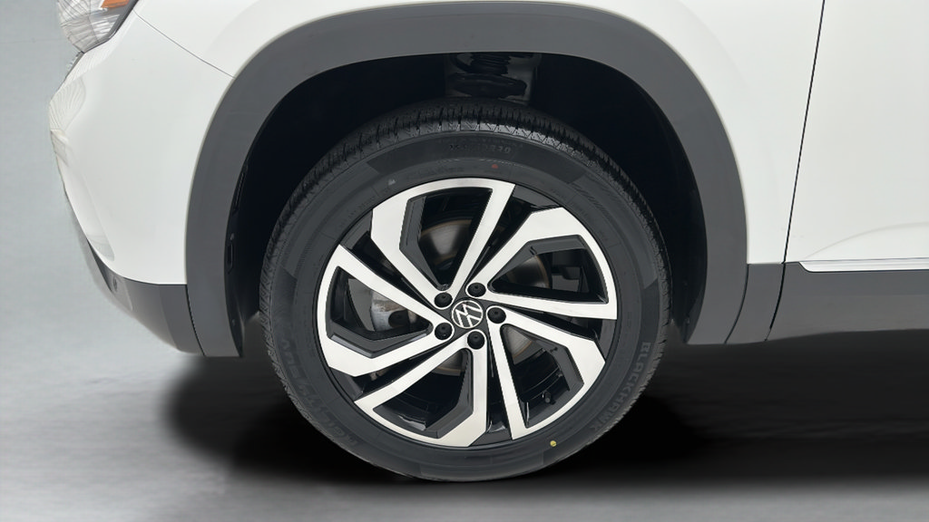 Used 2023 Volkswagen Atlas SEL AWD/4WD image 8