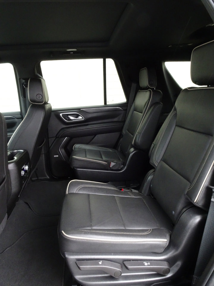 Used 2023 GMC Yukon SLT image 9