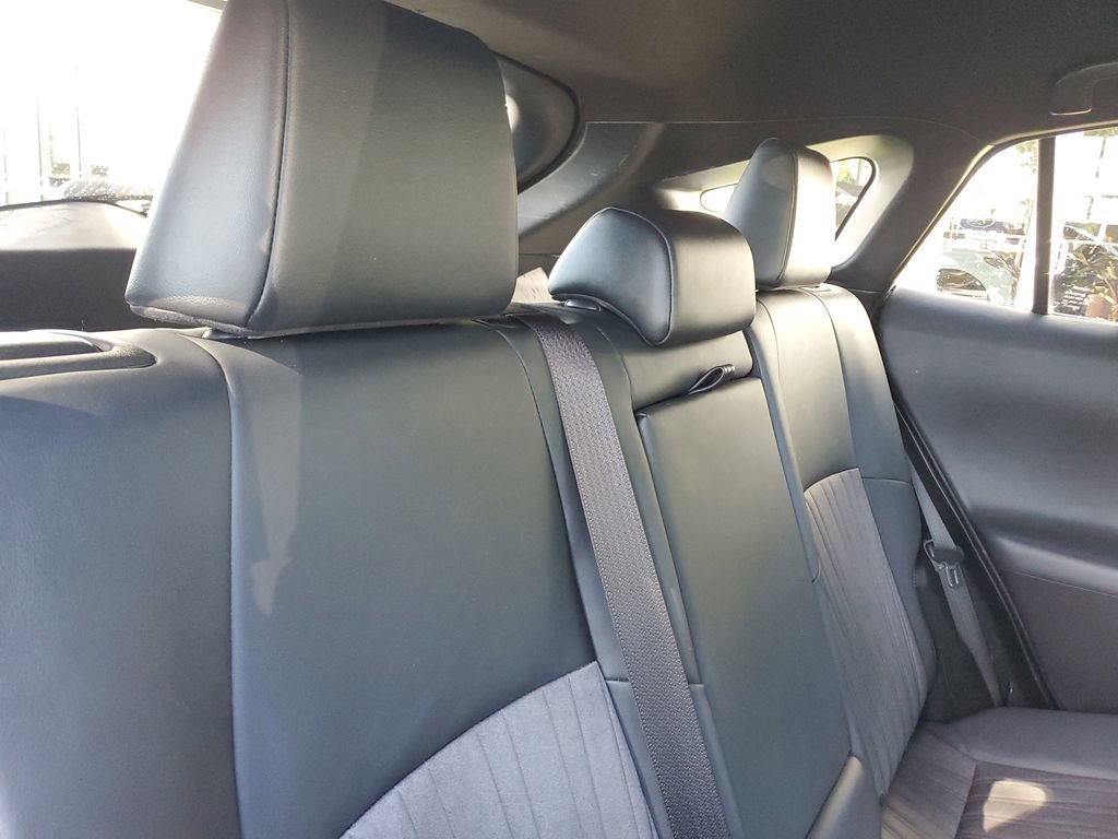 Used 2021 Toyota Venza XLE image 24