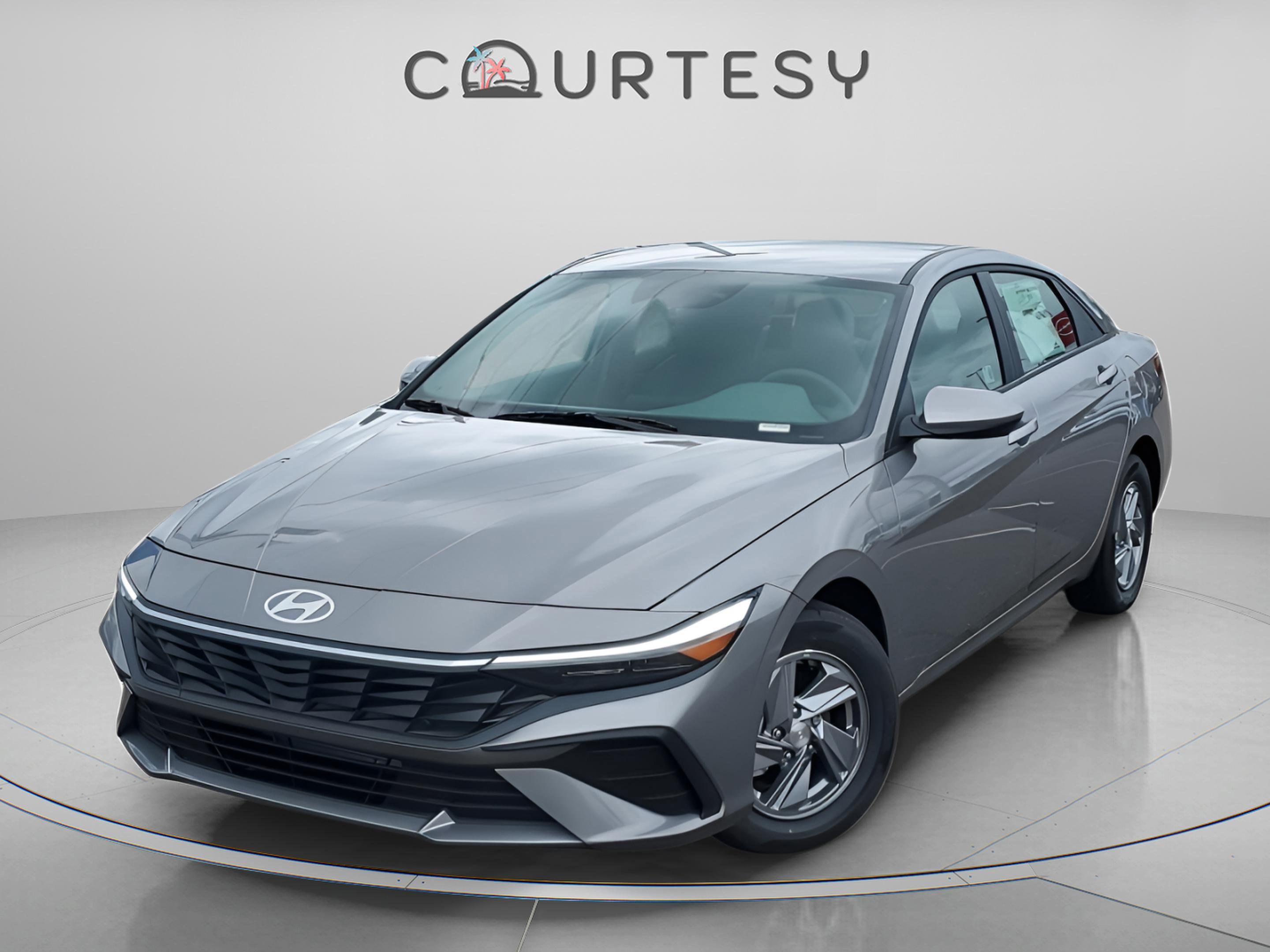 New 2026 Hyundai Elantra SE image 3