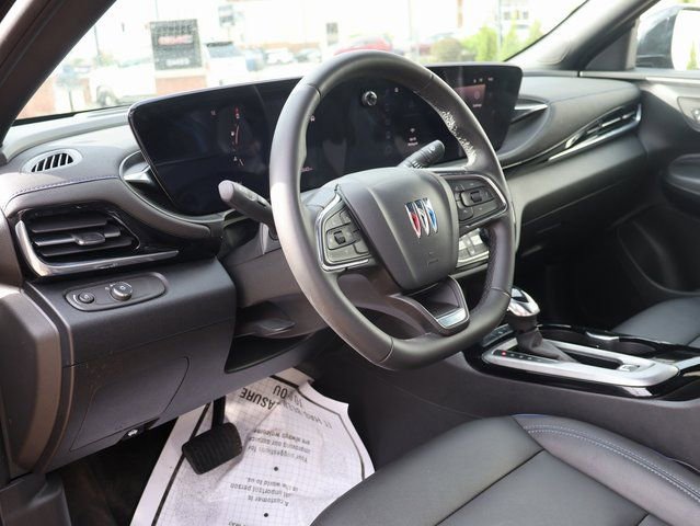 Certified 2025 Buick Envista Sport Touring image 21