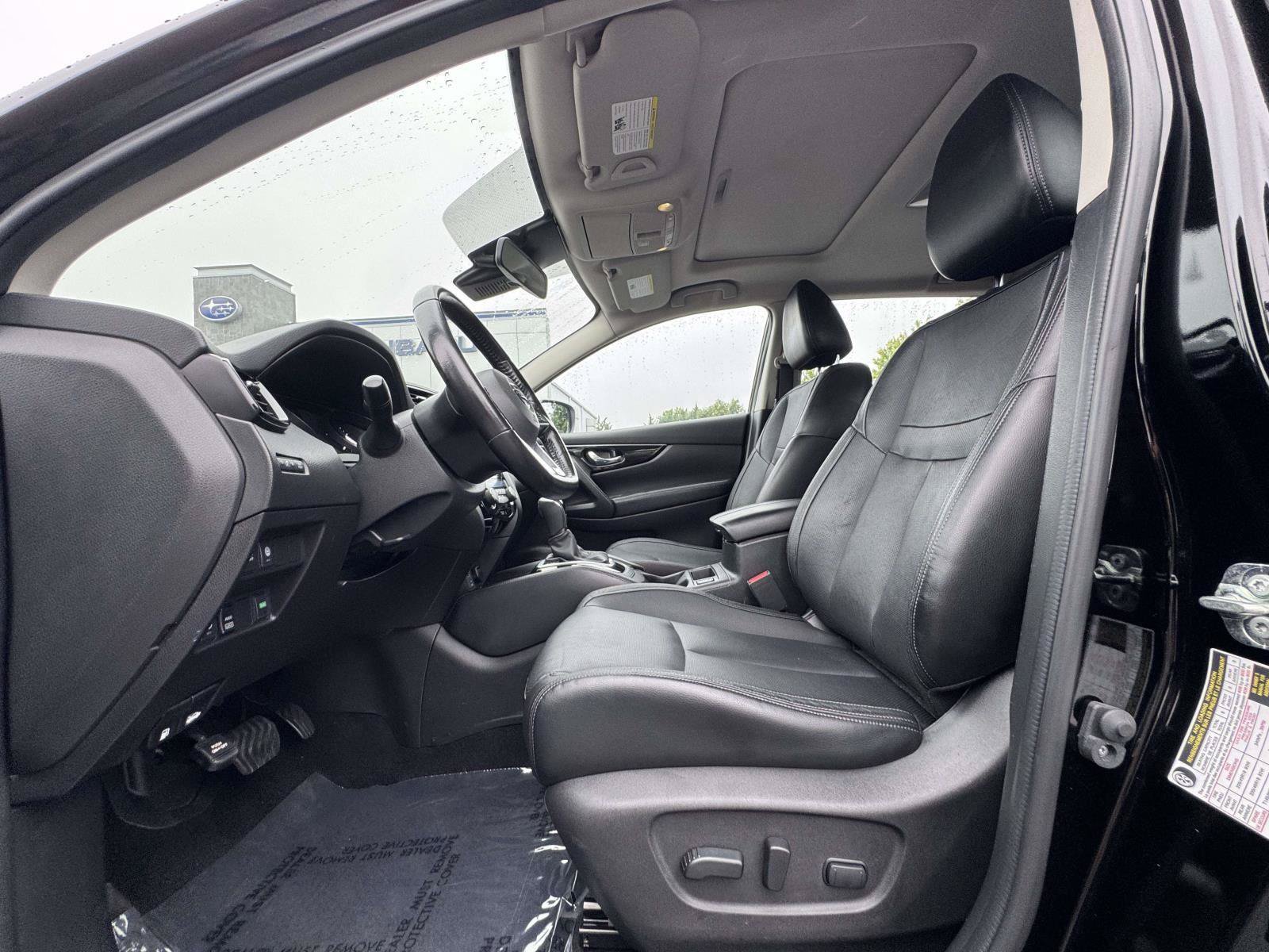 Used 2018 Nissan Rogue Sport SL w/ SL Premium Package AWD/4WD image 14