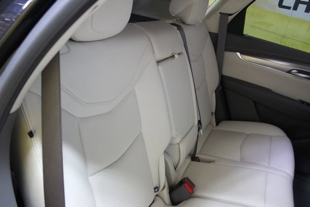 Used 2025 Cadillac XT5 Premium Luxury w/ Technology Package AWD/4WD image 9