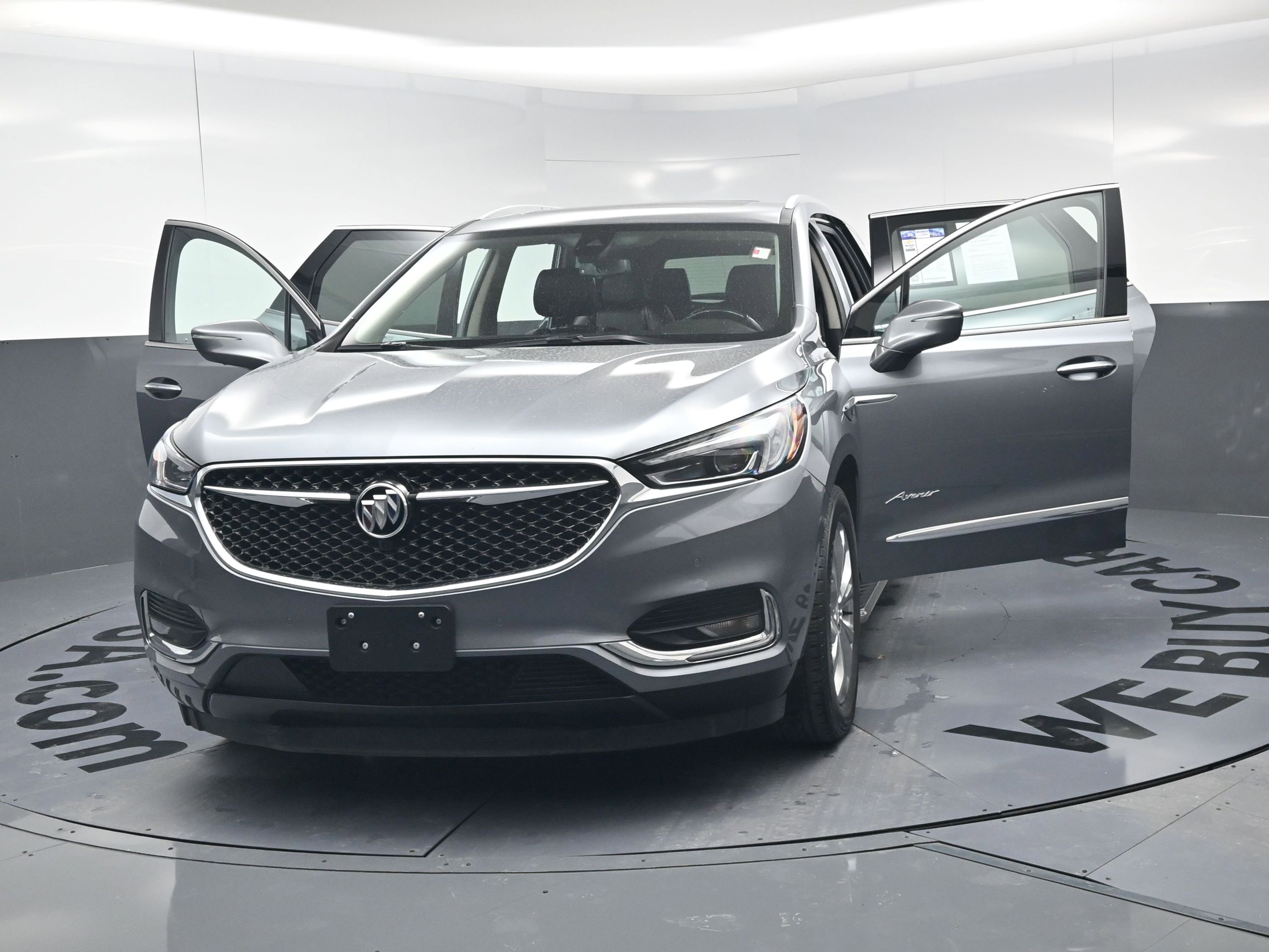 Used 2019 Buick Enclave Avenir w/ Avenir Technology Package FWD image 23