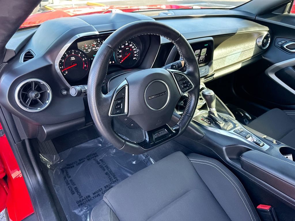 Used 2017 Chevrolet Camaro SS image 10