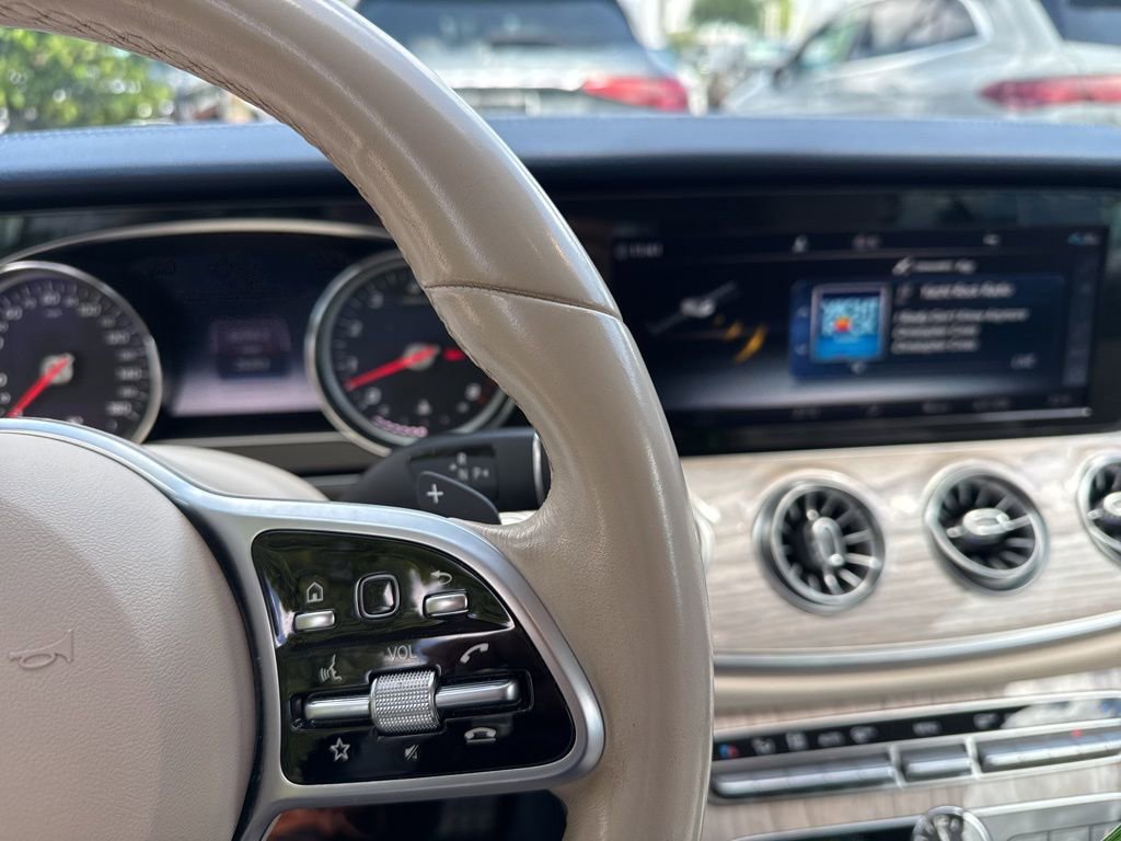 Used 2019 Mercedes-Benz E 450 4MATIC Cabriolet image 3