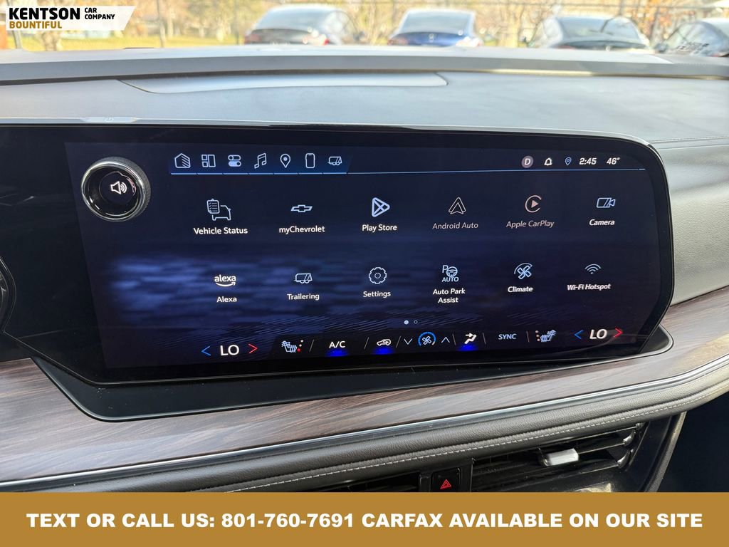 Used 2025 Chevrolet Suburban Z71 image 26