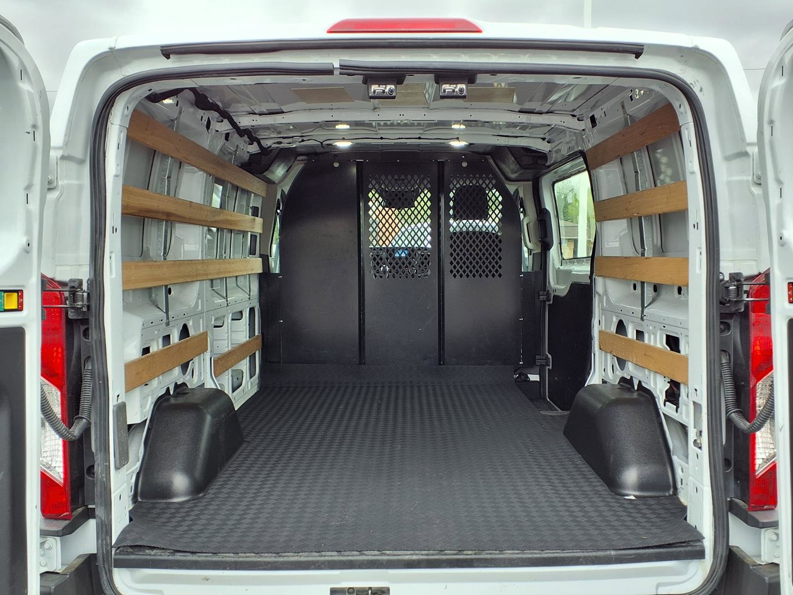 Used 2024 Ford Transit 250 Low Roof w/ Exterior Upgrade Package RWD image 9