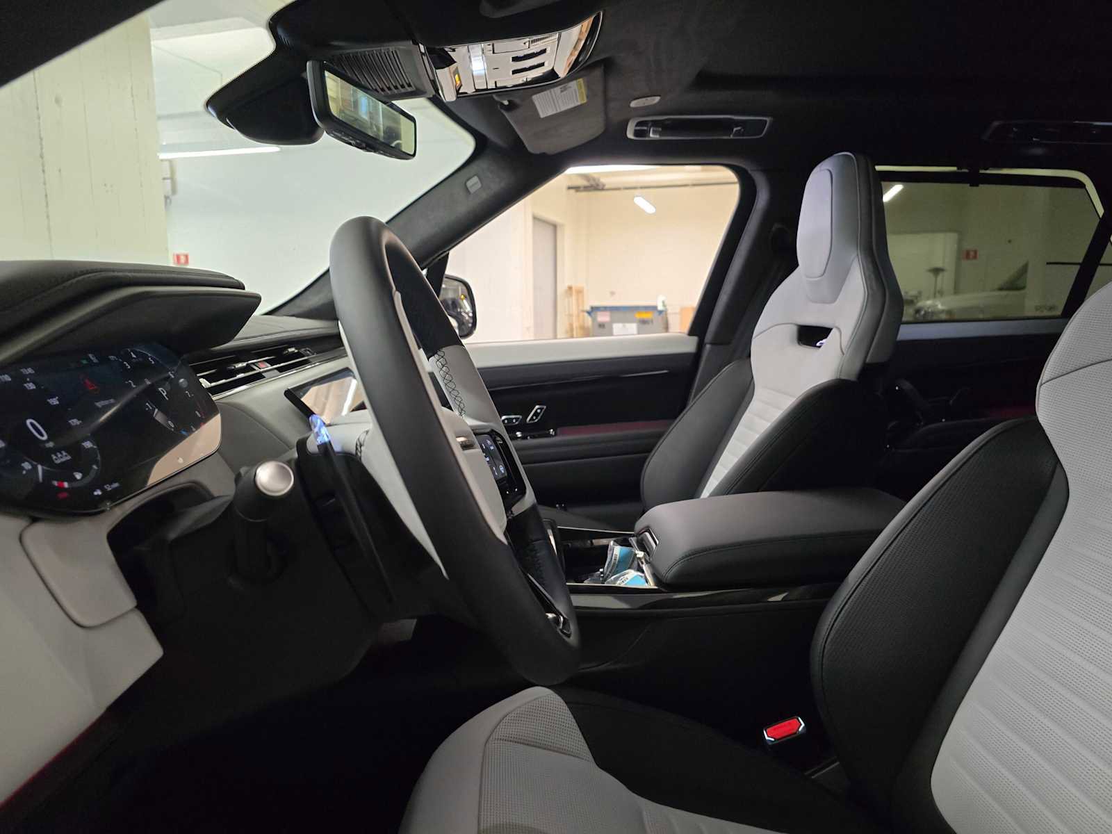 New 2025 Land Rover Range Rover Sport SV Edition Two image 20