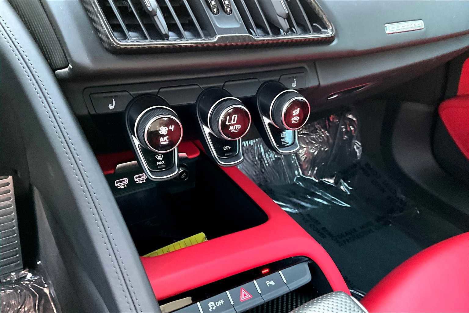 Certified 2023 Audi R8 V10 performance image 25