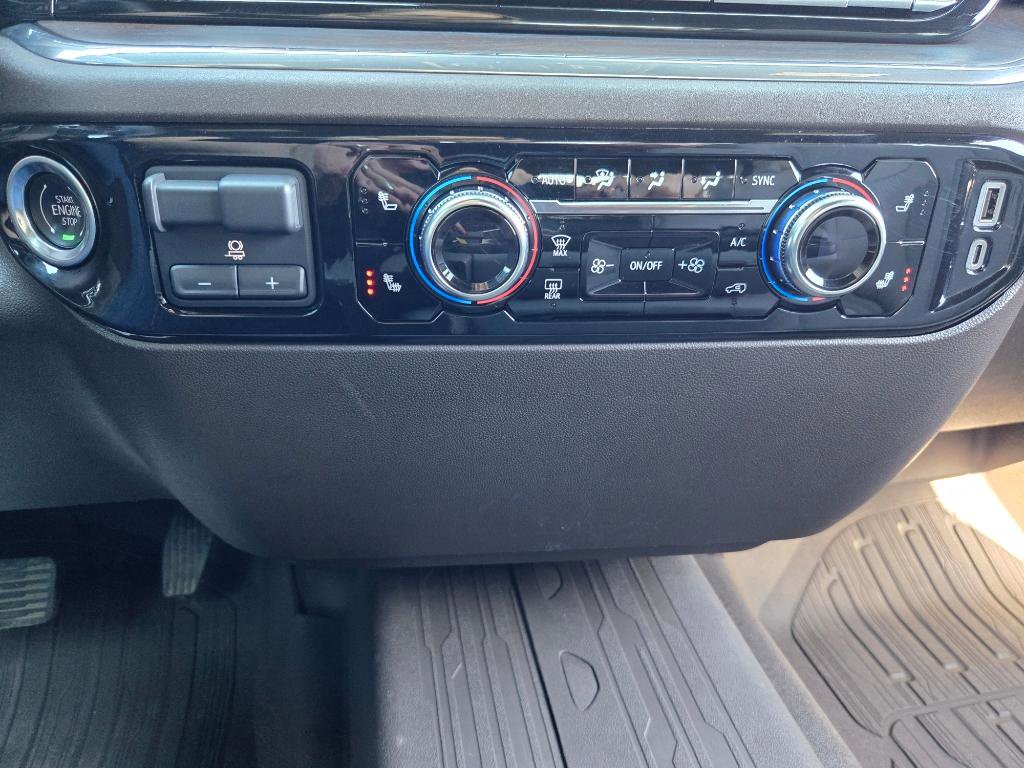 Used 2024 GMC Sierra 1500 SLT image 25