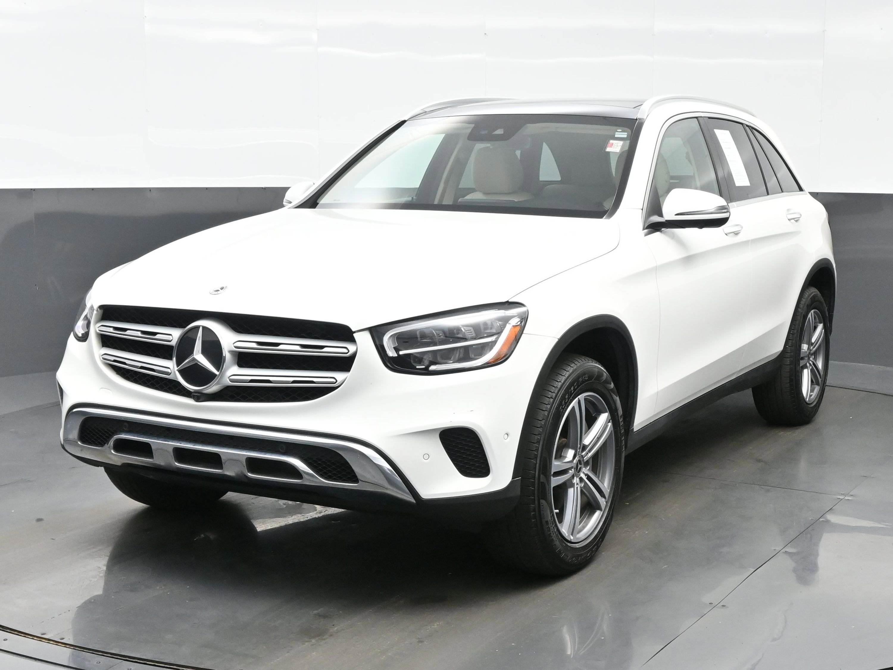 Used 2022 Mercedes-Benz GLC 300 4MATIC video 1