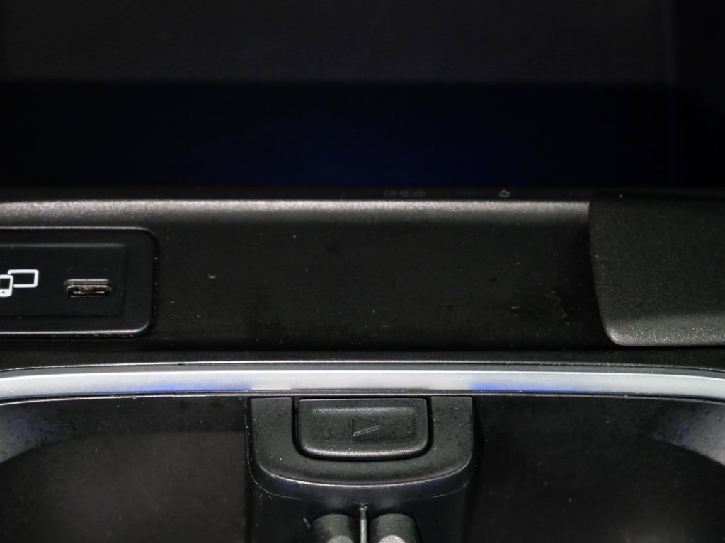 Used 2023 Mercedes-Benz GLA 250 4MATIC image 24