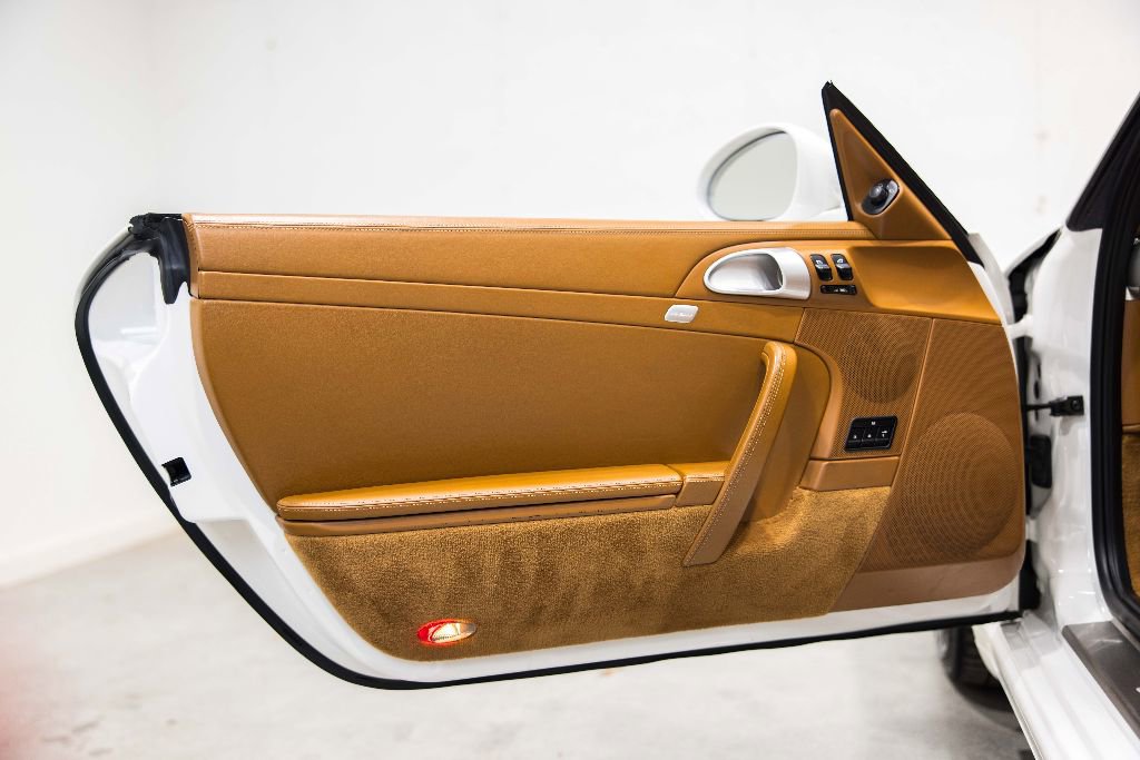 Used 2011 Porsche 911 Turbo S image 11