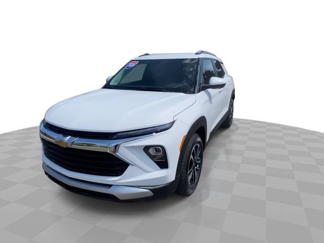 Used 2024 Chevrolet TrailBlazer LT w/ LT Cold Weather Package FWD image 6