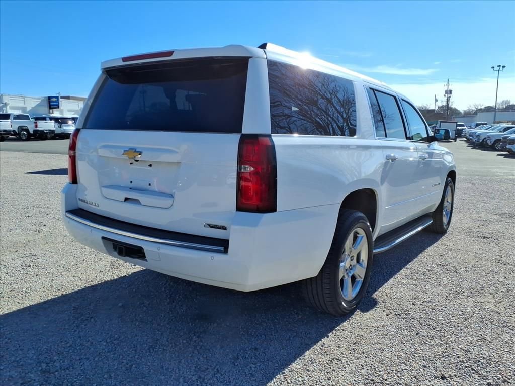 Used 2018 Chevrolet Suburban Premier image 10