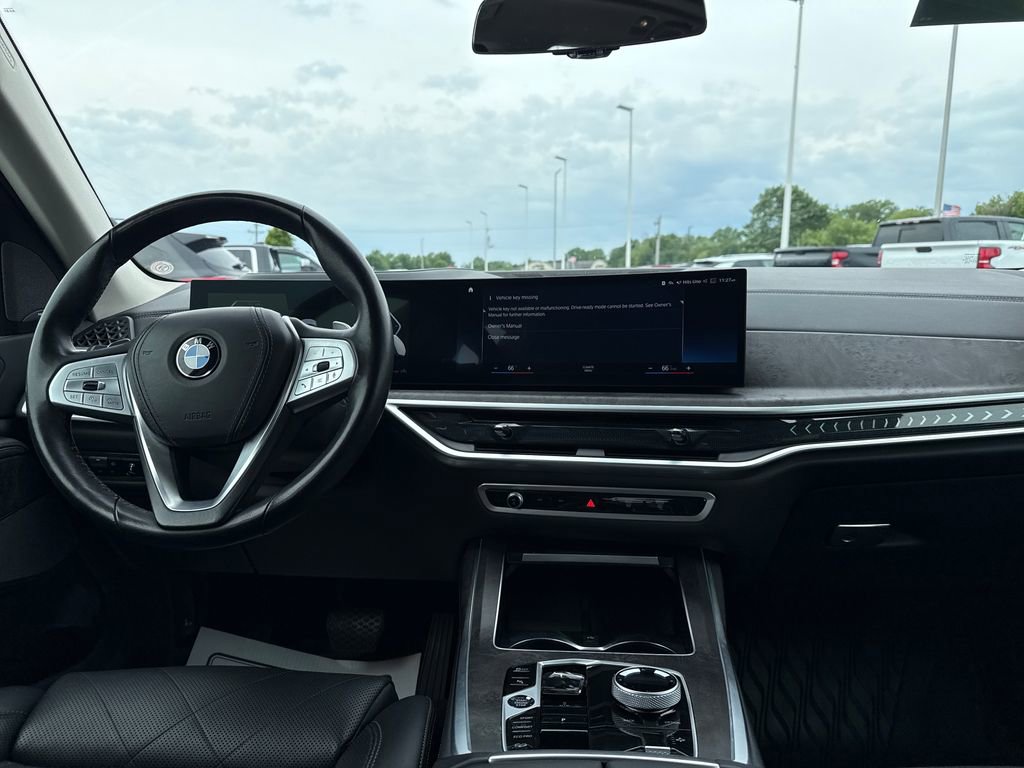 Used 2023 BMW X7 xDrive40i w/ Premium Package AWD/4WD image 15