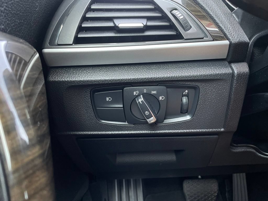 Used 2017 BMW 230i xDrive Convertible AWD/4WD image 13