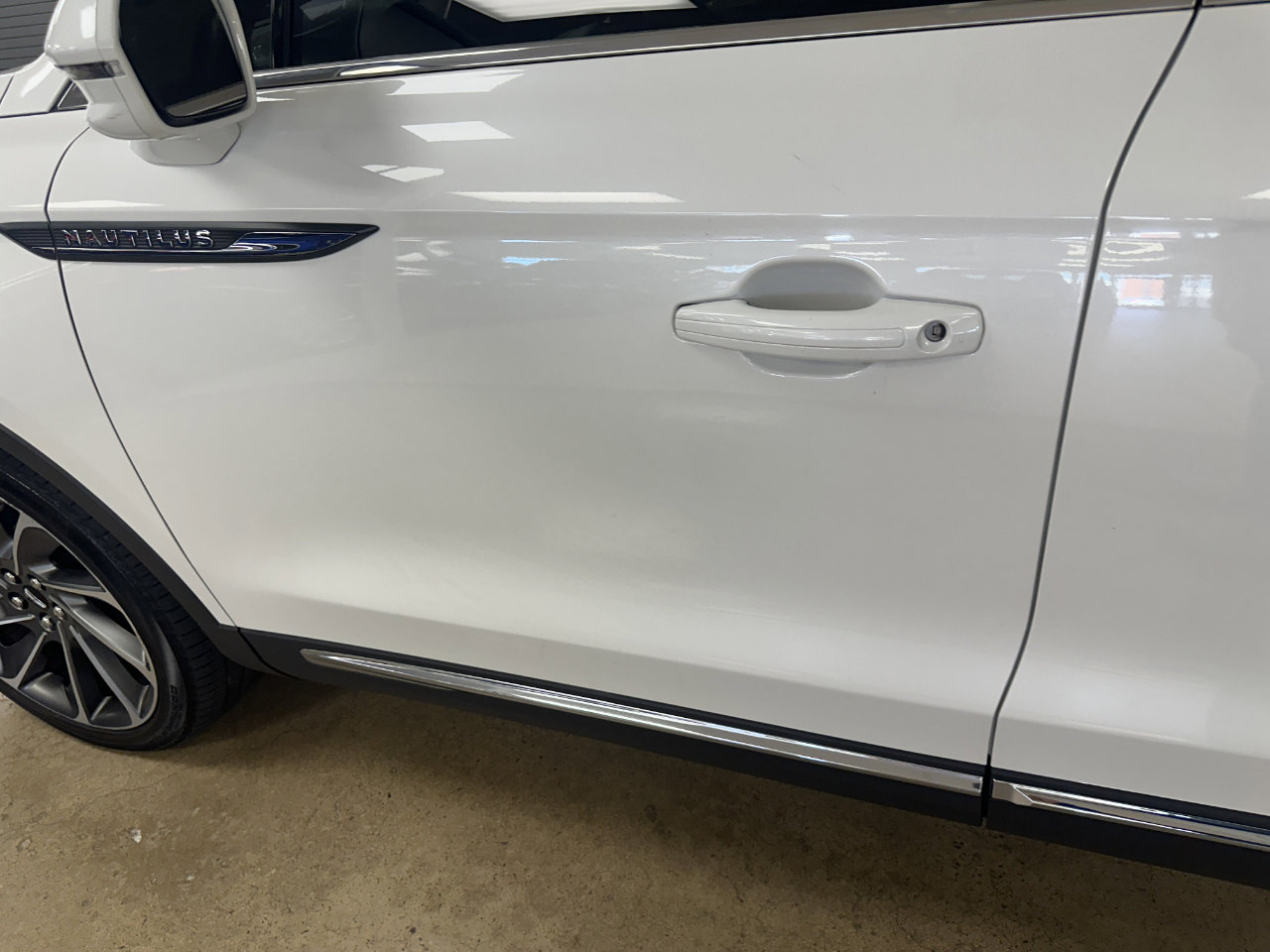 Used 2023 Lincoln Nautilus Reserve w/ Equipment Group 202A image 80