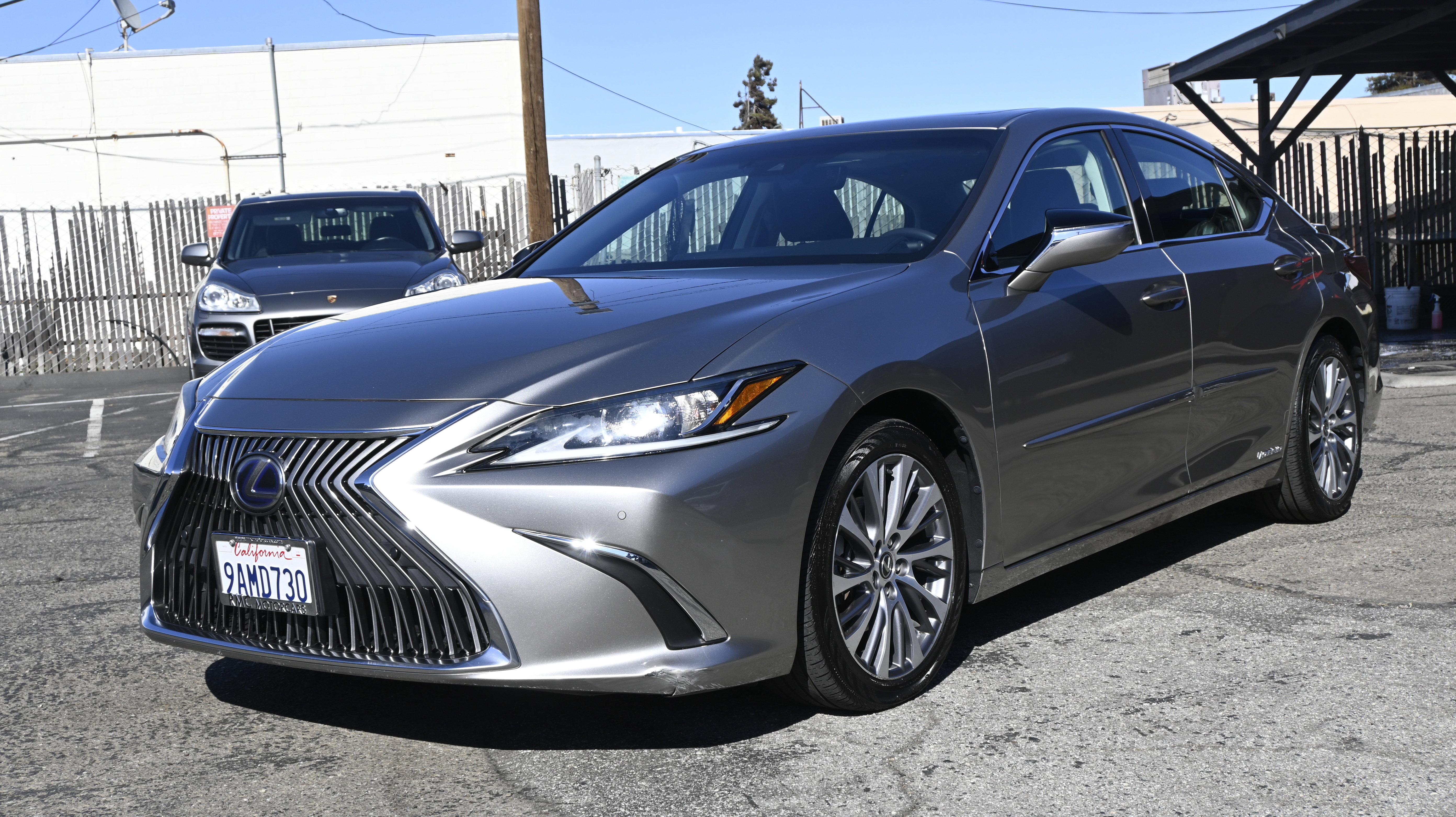 Used 2019 Lexus ES 300h image 1