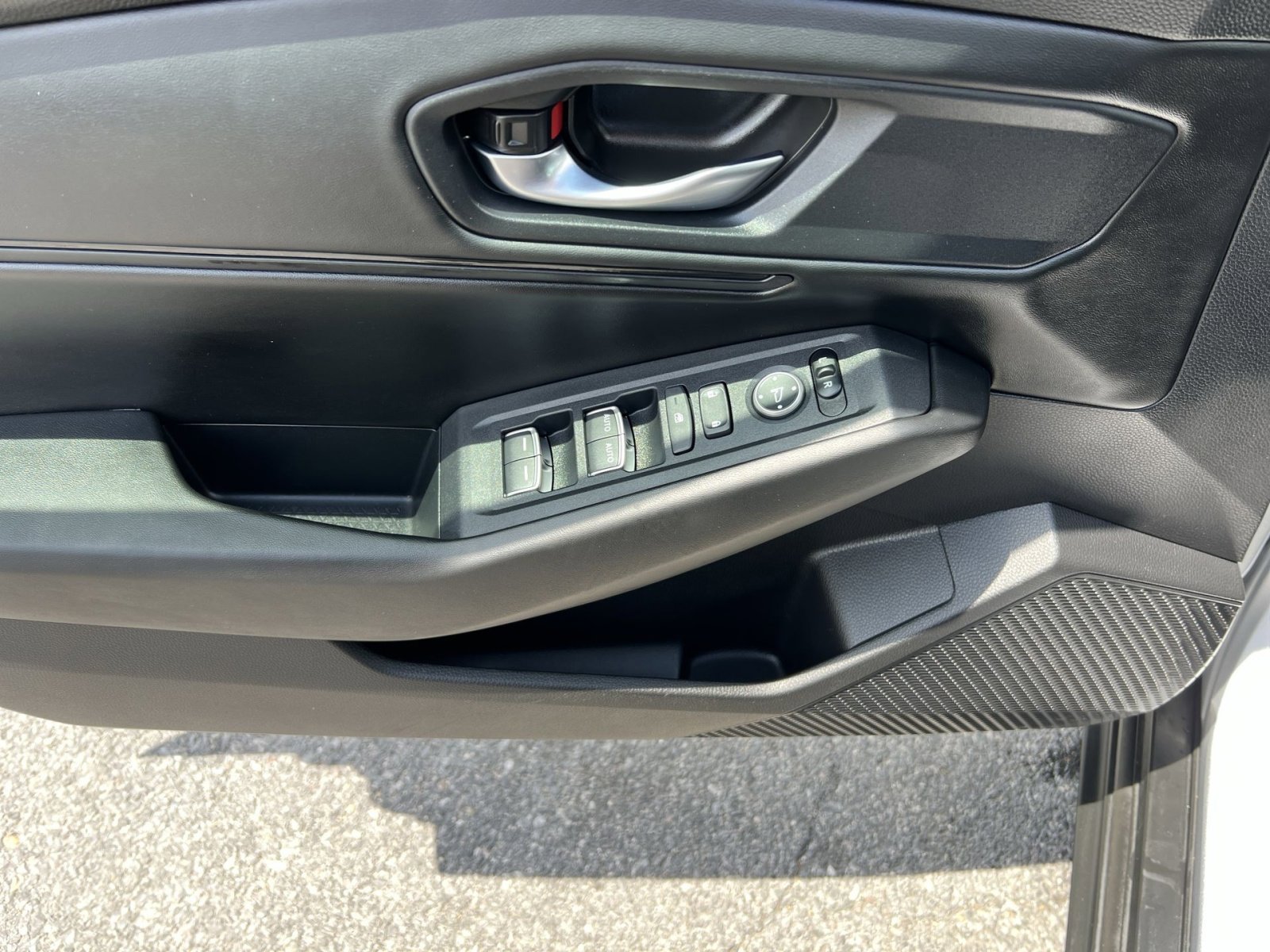 Used 2024 Honda Accord EX image 15