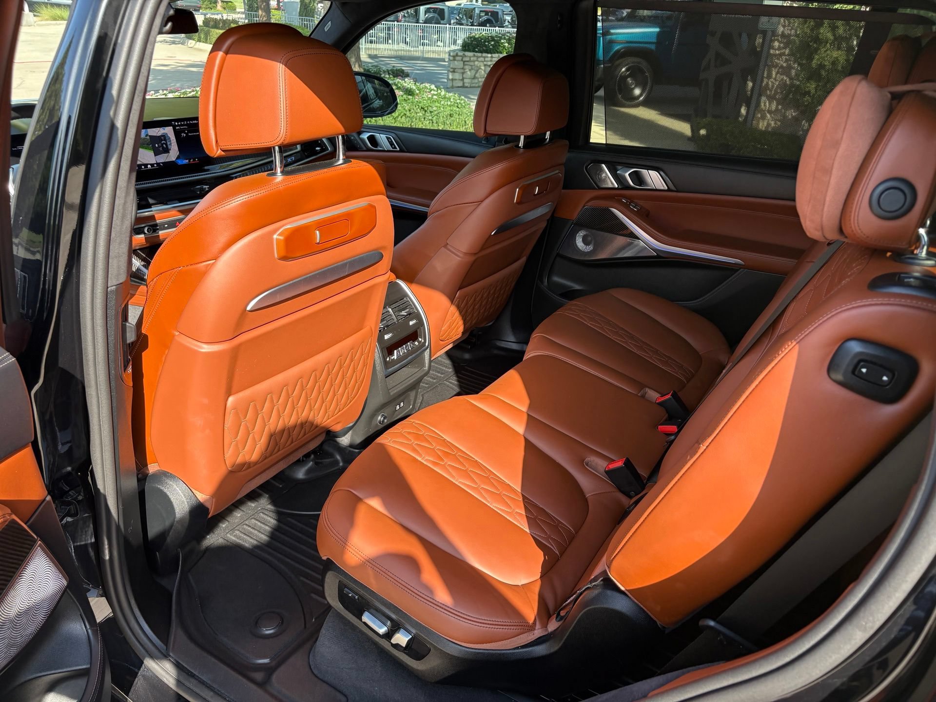 Used 2025 BMW ALPINA XB7 AWD/4WD image 7