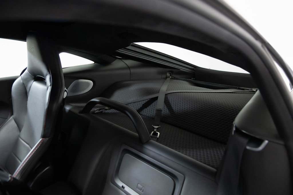 Used 2022 McLaren GT image 36