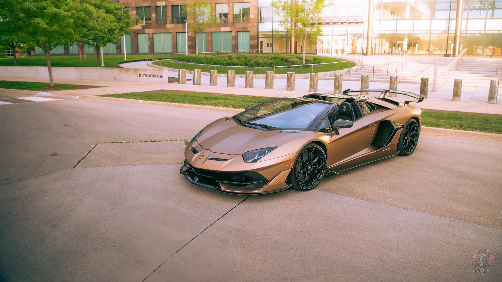 Used 2021 Lamborghini Aventador SVJ AWD/4WD image 8