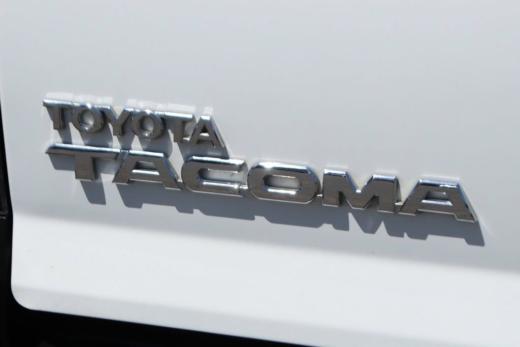 Used 2015 Toyota Tacoma PreRunner w/ TRD Off-Road Package RWD image 45