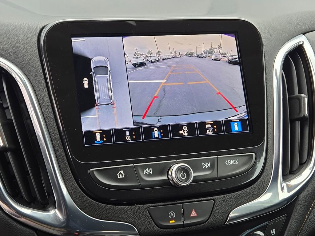 Used 2023 Chevrolet Equinox Premier image 19