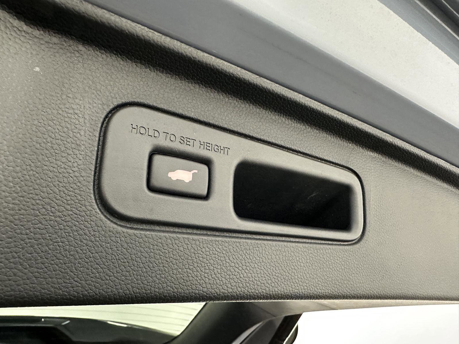 Used 2024 Honda Pilot Touring image 33